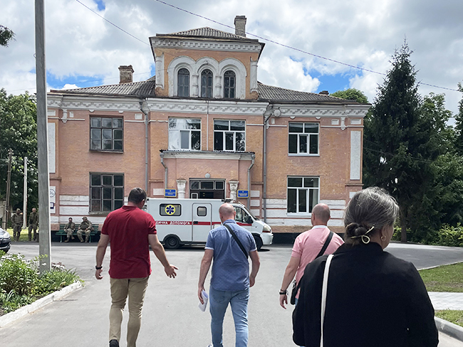 Working Nurse group working towards Zhytomyr Hospital